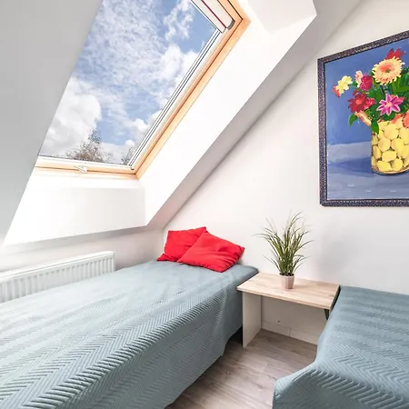 Spacious 2-level Penthouse In