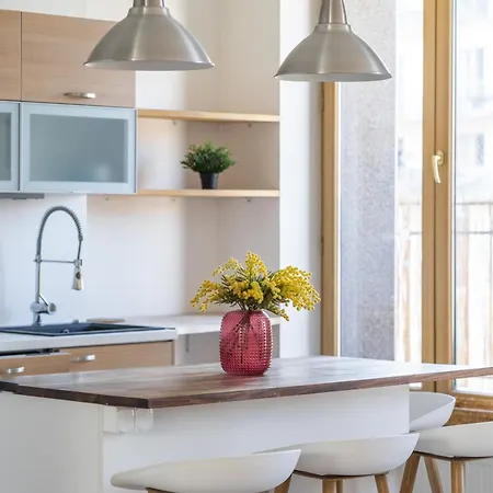 Spacious 2-level Penthouse In * Reval