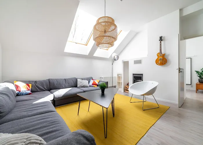 Spacious 2-level Penthouse In Reval