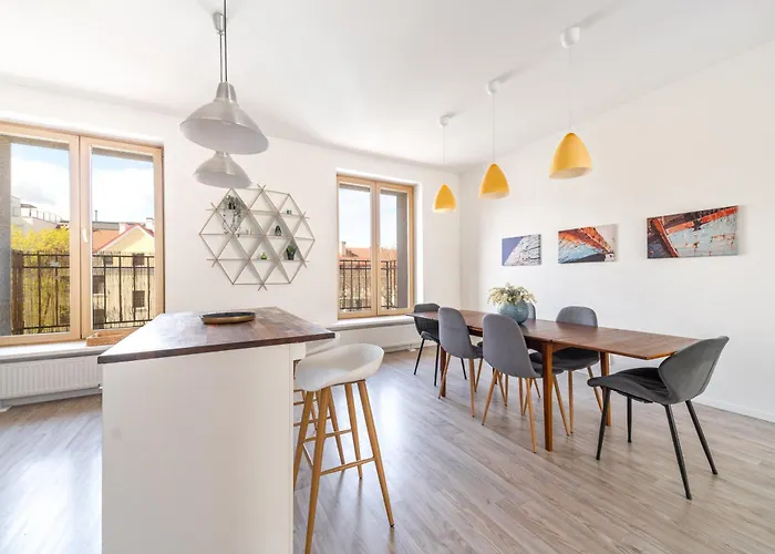 Διαμέρισμα Spacious 2-level Penthouse In *