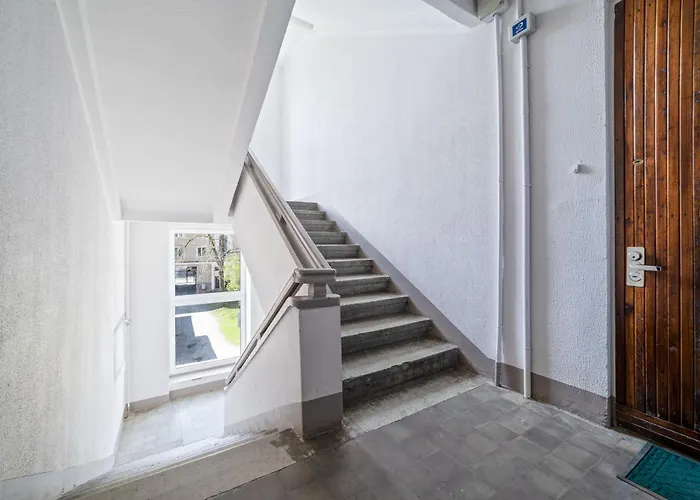 Spacious 2-level Penthouse In Διαμέρισμα