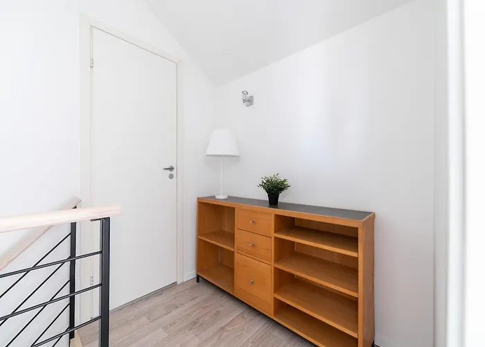 Apartament Spacious 2-level Penthouse In