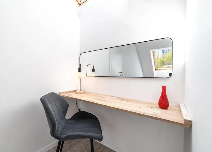 Apartament Spacious 2-level Penthouse In *