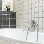 Spacious 2-level Penthouse In *